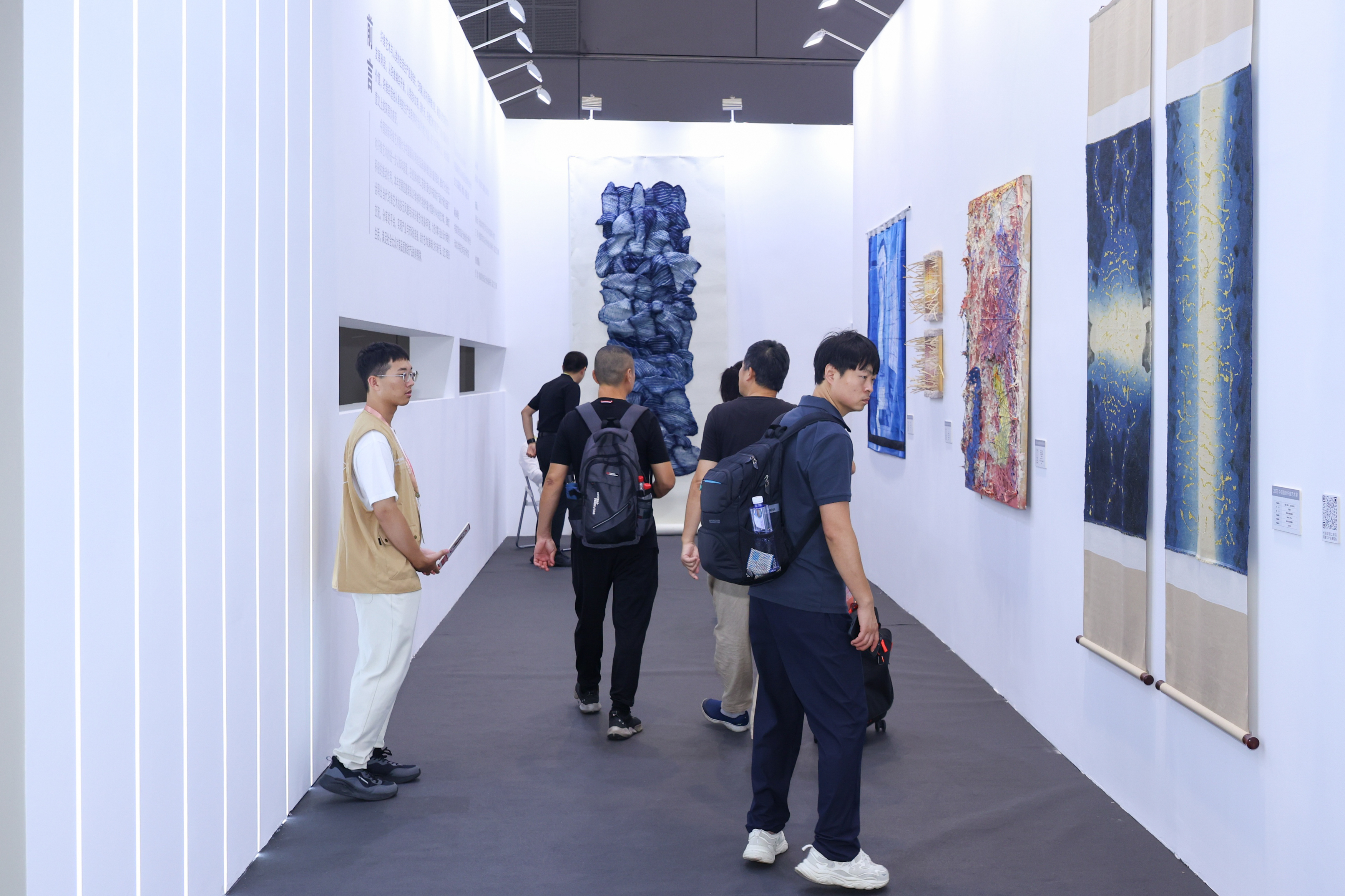 display04